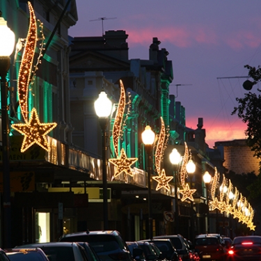 CHRISTMAS DISPLAYS